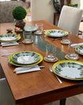 Supra-reciclaje Mesa de comedor con rio de resina