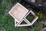 Macetero esquinero de madera