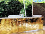 Supra-reciclaje Bar con diseño de hexágonos dorados